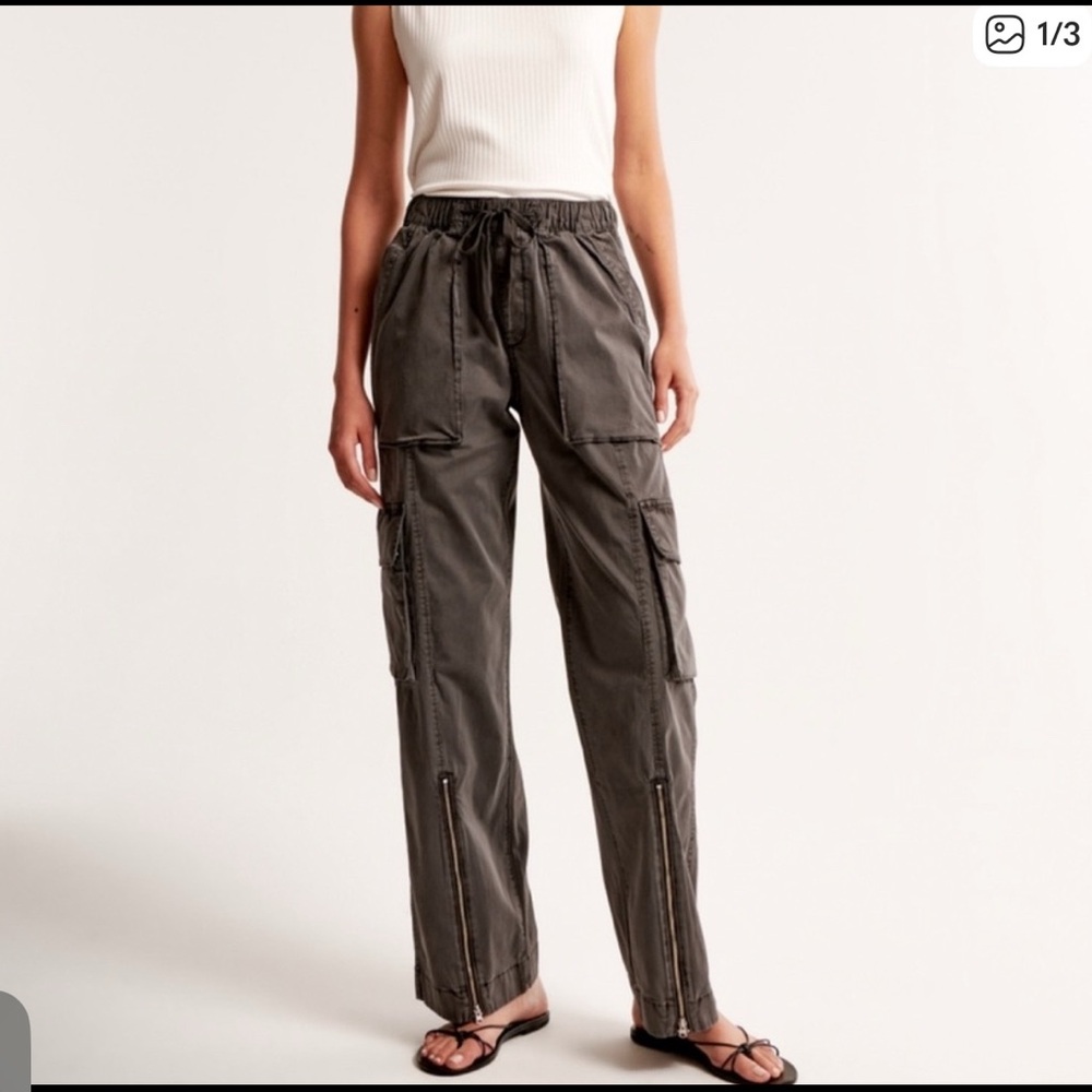 Abercrombie & Fitch Dark Gray Cargo Joggers